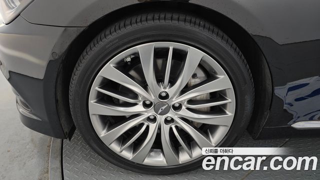Hyundai Genesis из Кореи Encar