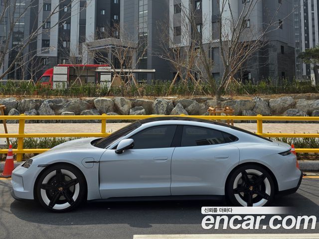 Porsche Taycan из Кореи Encar