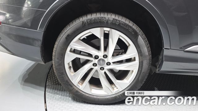 Audi Q7 из Кореи Encar