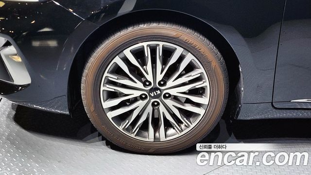 Kia K7 из Кореи Encar