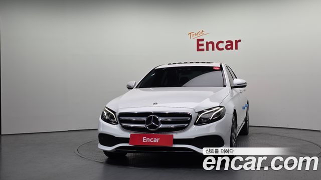 Mercedes-Benz E-Class из Кореи Encar