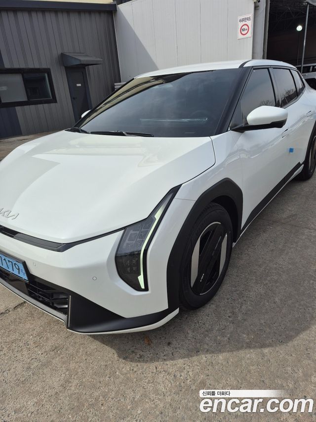 Kia EV4 из Кореи Encar