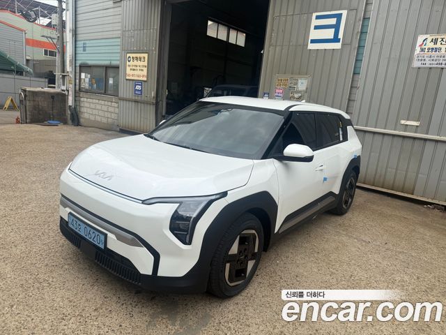 Kia EV3 из Кореи Encar