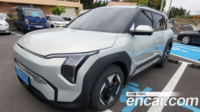 Kia EV3 из Кореи Encar