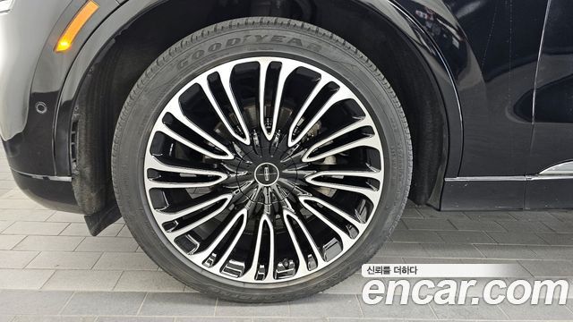 Lincoln Aviator 3.0 Black Label AWD — пробег 80 347 км — фото 5 из 5