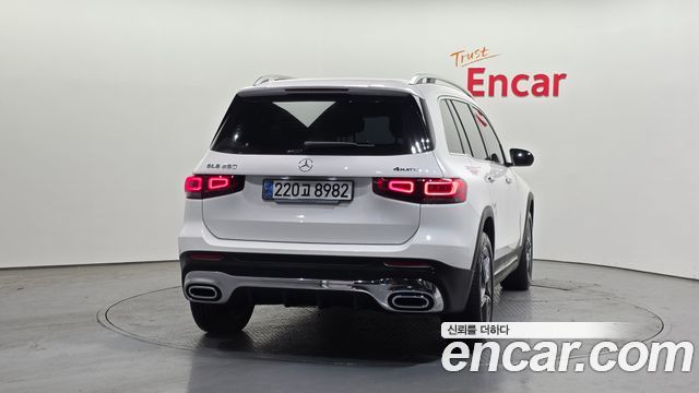 Mercedes-Benz GLB-Class из Кореи Encar