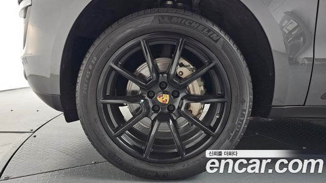Porsche Macan из Кореи Encar