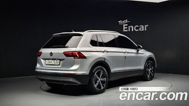 Volkswagen Tiguan 2.0 TDI Prestige — пробег 82 625 км — фото 2 из 5
