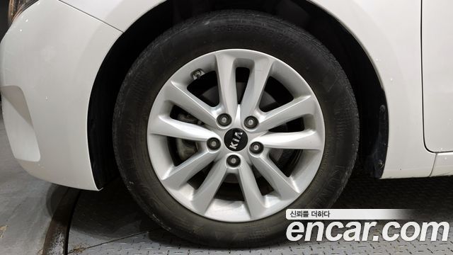 Kia K3 из Кореи Encar