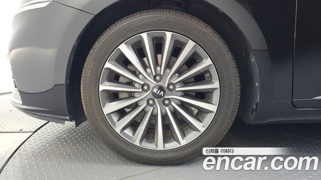 Kia K7 из Кореи Encar