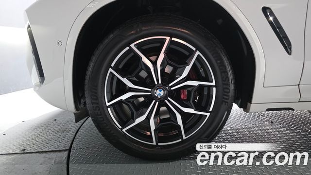 BMW X4 xDrive20i M Sports Pro — пробег 8 173 км — фото 5 из 5