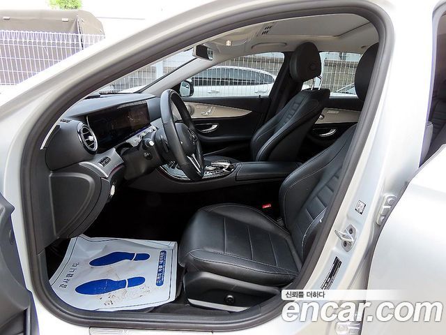 Mercedes-Benz E-Class из Кореи Encar
