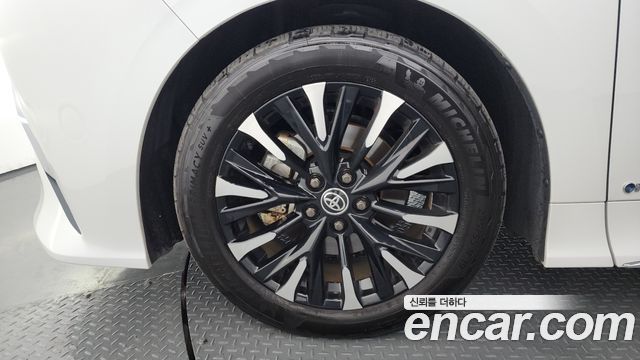 Toyota Alphard из Кореи Encar