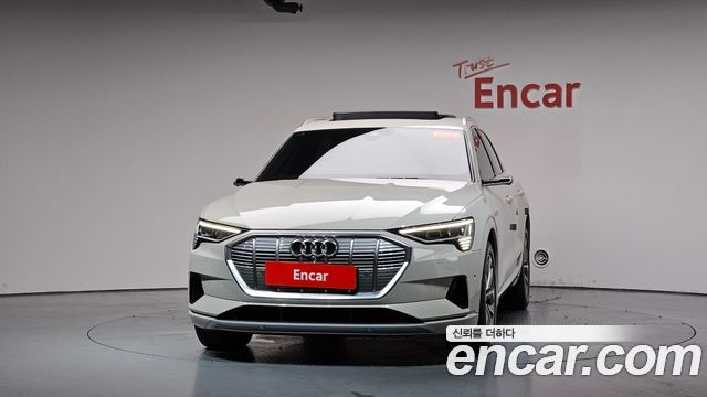 Audi e-tron 55 Quattro — пробег 37 096 км — фото 3 из 5
