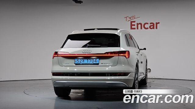 Audi e-tron 55 Quattro — пробег 37 096 км — фото 4 из 5