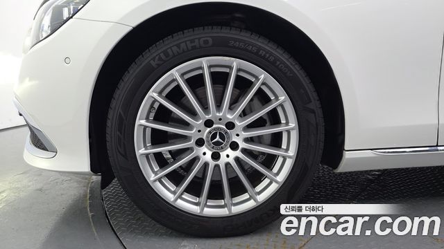 Mercedes-Benz E-Class из Кореи Encar