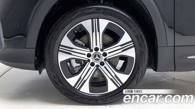 Mercedes-Benz EQB EQB300 4MATIC — пробег 786 км — фото 5 из 5