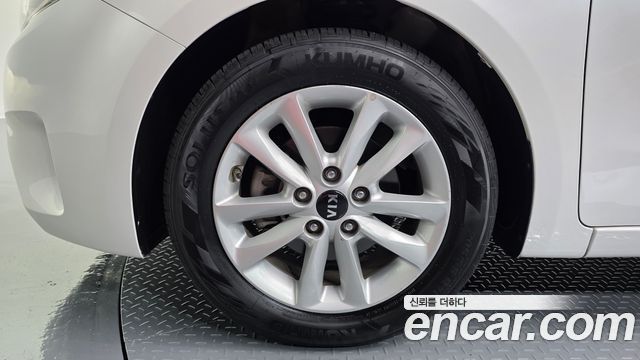 Kia K3 из Кореи Encar
