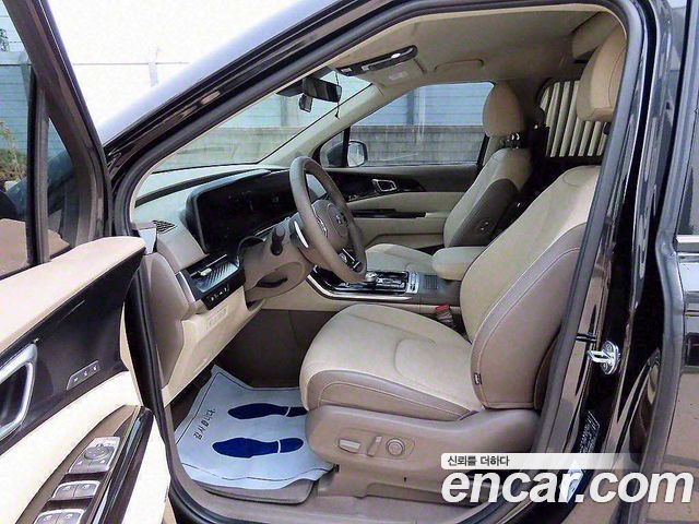 Kia Carnival Gasoline 9-Seater Hi-Limousine Signature — пробег 31 037 км — фото 5 из 5