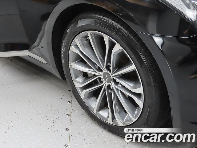 Hyundai Genesis из Кореи Encar