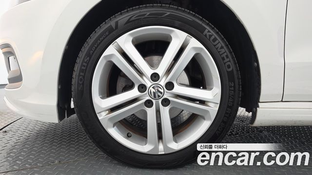 Volkswagen Polo из Кореи Encar