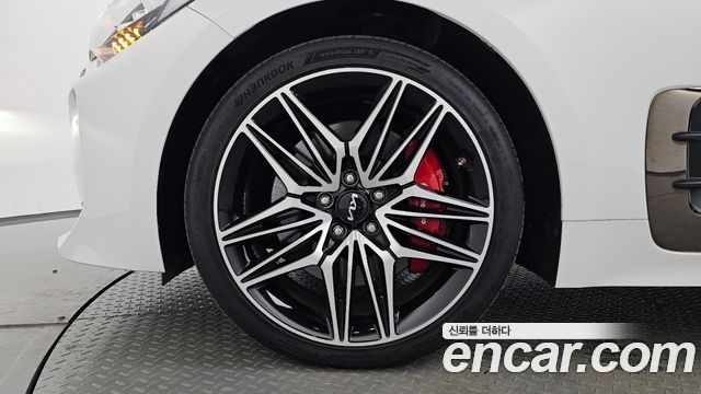 Kia Stinger из Кореи Encar