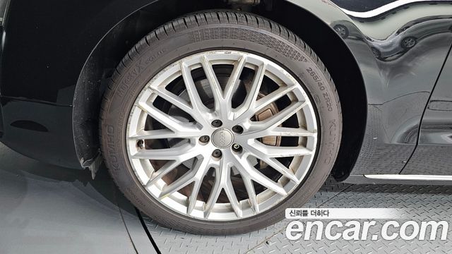 Audi A8 из Кореи Encar
