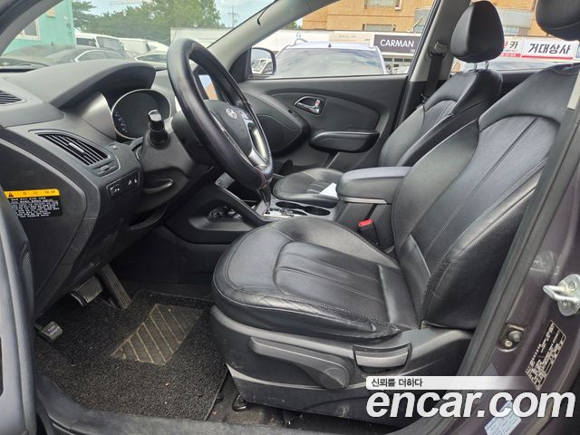 Hyundai Tucson Diesel 2WD LX20 Luxury — пробег 135 972 км — фото 5 из 5