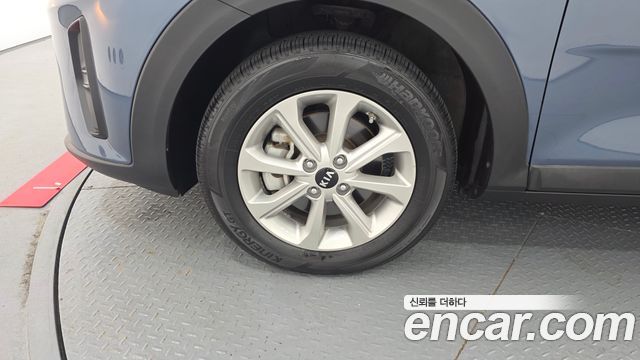 Kia Stonic 1.4 Deluxe — пробег 40 151 км — фото 5 из 5