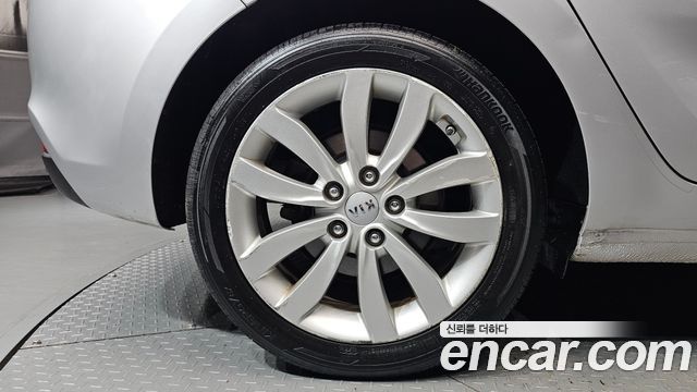 Kia Carens 2.0 LPi Prestige — пробег 104415 км