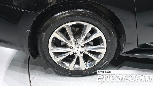 Kia Carnival 9-Seater Prstige — пробег 95 567 км — фото 5 из 5
