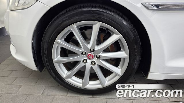 Jaguar XJ из Кореи Encar