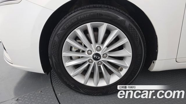 Kia K7 из Кореи Encar
