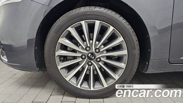 Kia K7 из Кореи Encar