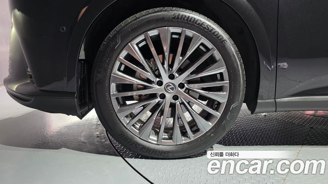 Lexus RX Luxury — пробег 42 377 км — фото 5 из 5