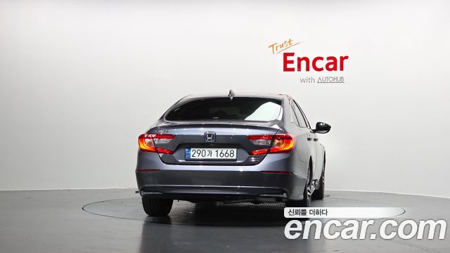 Honda Accord 2.0 Hybrid Touring — пробег 133 237 км