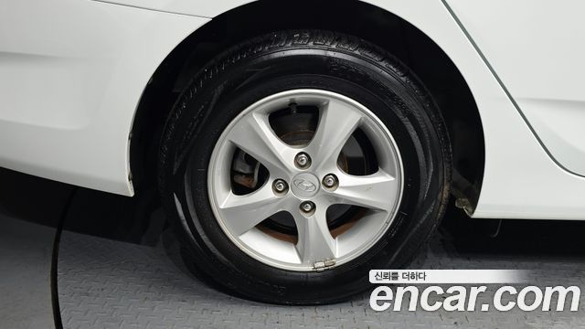 Hyundai Accent 1.4 VVT Modern — пробег 77400 км