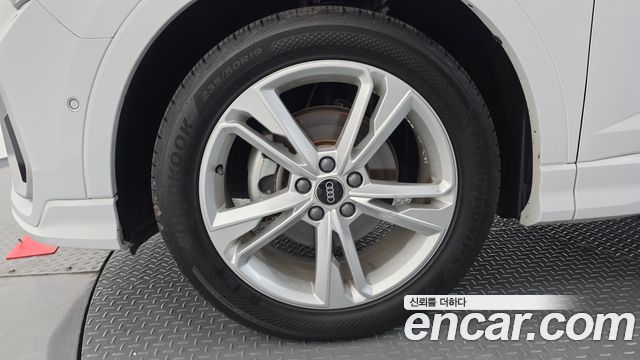 Audi Q3 из Кореи Encar
