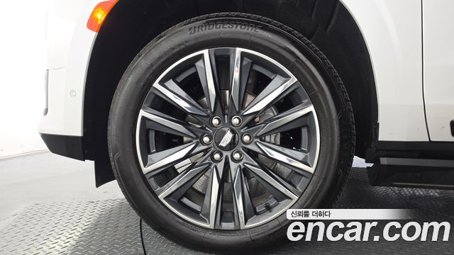 Cadillac Escalade 6.2 Sports Platinum — пробег 26 852 км