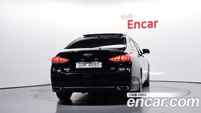 Hyundai Genesis из Кореи Encar