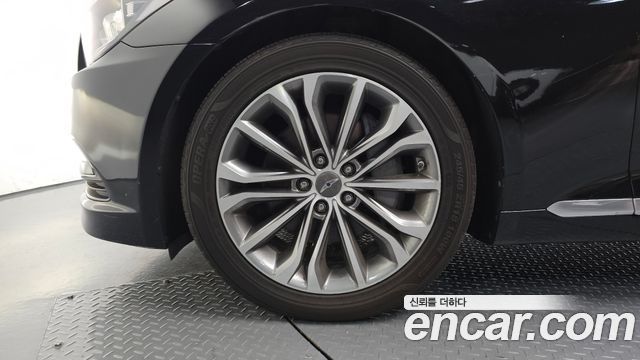 Hyundai Genesis из Кореи Encar