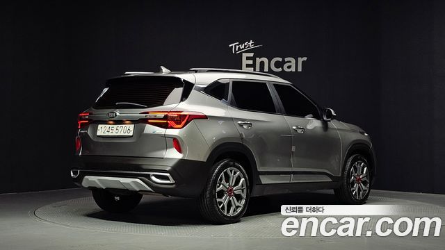 Kia Seltos из Кореи Encar