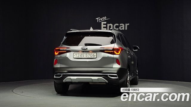 Kia Seltos из Кореи Encar