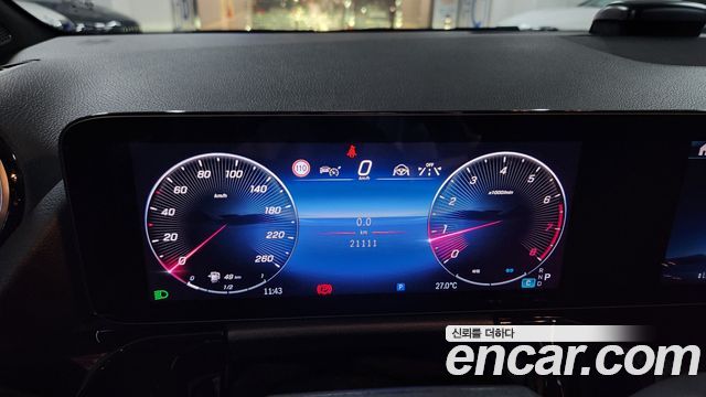 Mercedes-Benz GLA-Class GLA250 4MATIC — пробег 21150 км