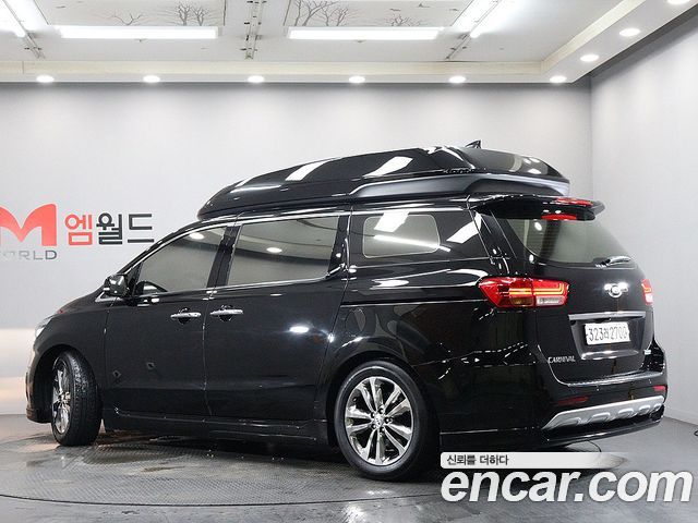 Kia Carnival из Кореи Encar