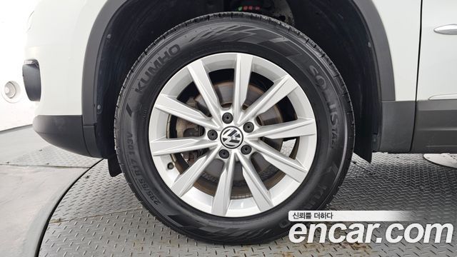 Volkswagen Tiguan 2.0 TDI Comfort 5N — пробег 123 889 км — фото 5 из 5
