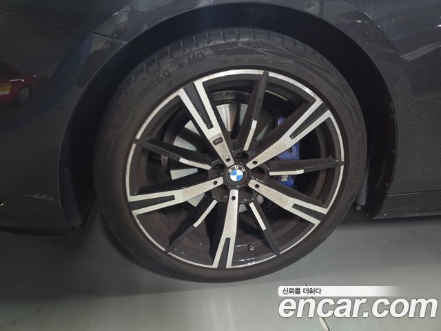 BMW 5-Series 530i xDrive M Sport Package — пробег 29 650 км — фото 5 из 5