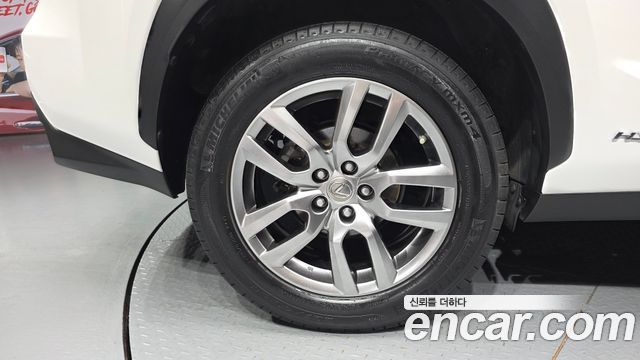 Lexus NX Supreme — пробег 124330 км