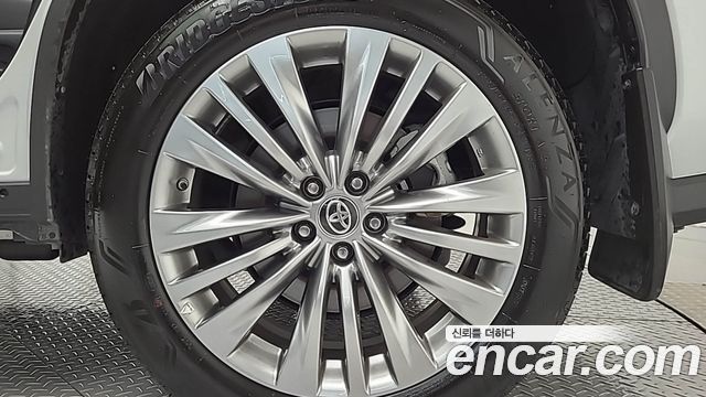 Toyota Highlander 2.5 4WD Platimum — пробег 2 333 км — фото 5 из 5