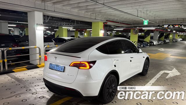 Tesla Model Y Long Range AWD — пробег 102 000 км — фото 5 из 5